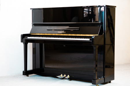 20000053_YAMAHA_U10BL_圧縮_11.jpg