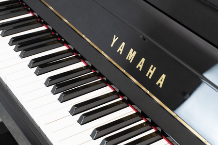 20000053_YAMAHA_U10BL_圧縮_2.jpg