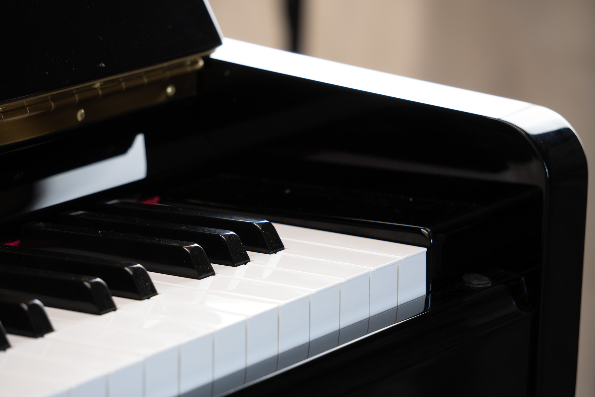 https://www.asahipiano.co.jp/news/images/20000053_YAMAHA_U10BL_%E5%9C%A7%E7%B8%AE_17.jpg