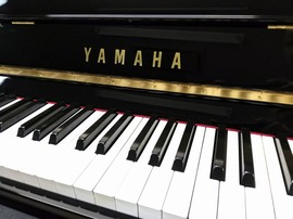 写真：アップライトピアノ