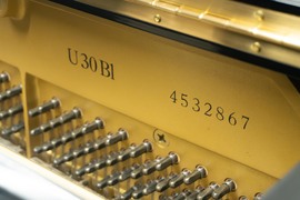写真：アップライトピアノ